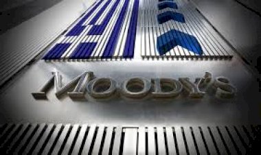Moody's downgrades Sri Lanka to Caa1