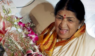 Legendary singer  Lata Mangeshkar admitted to ICU after testing positive for Covid-19