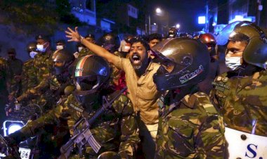 Thousands protest and demand action over worsening economy in Sri Lanka
