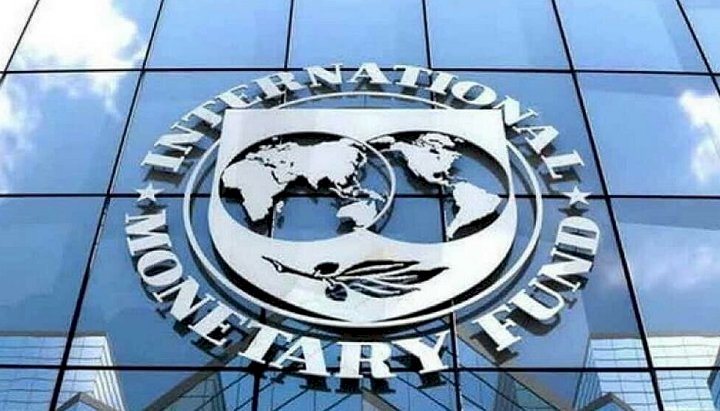 IMF asks Sri Lanka to restructure debt before bailout
