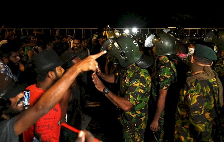 Sri Lankan forces raid Galle Face protest site
